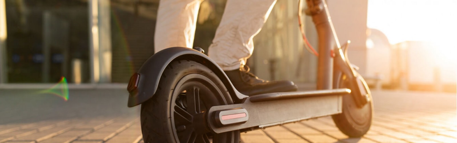 Kako izbrati varen električni skiro?