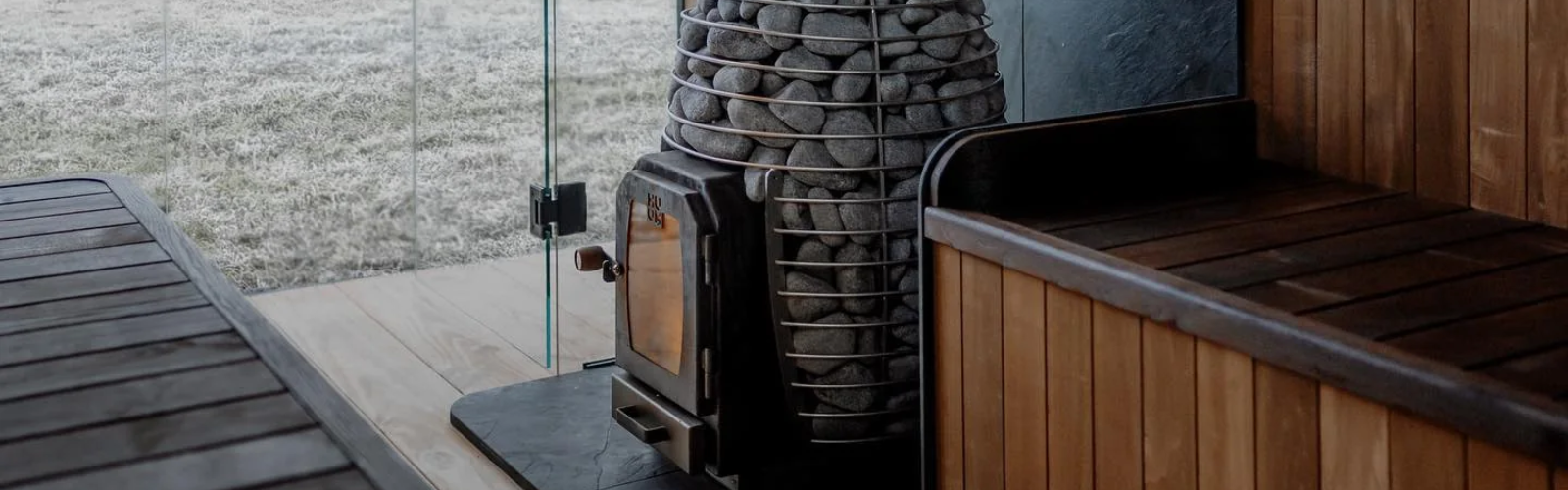 Katero peč za finsko savno izbrati? Popoln vodnik 2026
