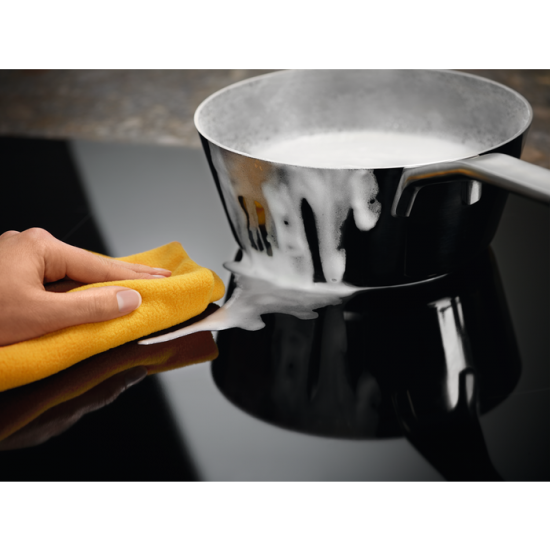 ELECTROLUX KCC85450 - Indukcijska kuhalna plošča z vgrajeno napo