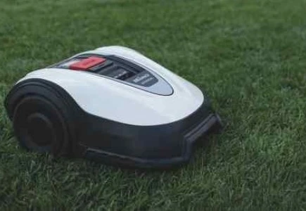 Vodnik za nakup robotske kosilnice