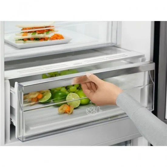 ELECTROLUX LNT7ME34G1 - Prostostoječi hladilnik z zamrzovalnikom spodaj